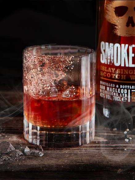Cocktail Smoked Fashioned à base de whisky Smokehead
