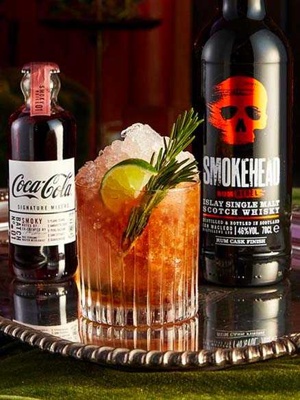 Cocktail Smoked Cola à base de whisky Smokehead